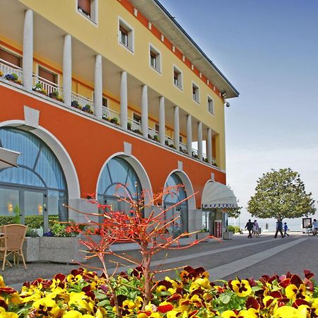 Hotel Vela D'Oro ***S Бардолино Екстериор снимка