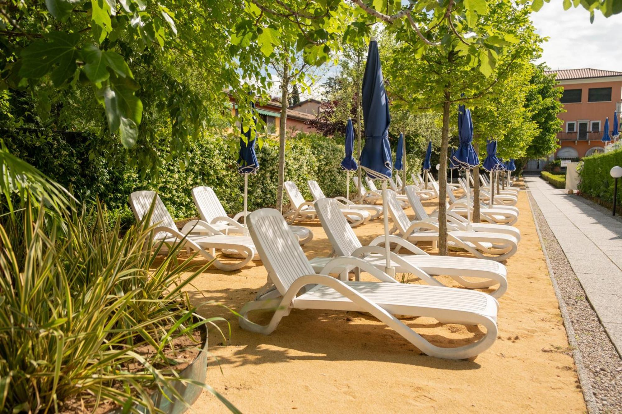 Hotel Vela D'Oro ***S Бардолино Екстериор снимка