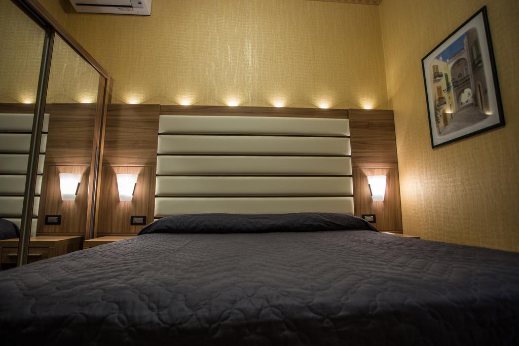 Hotel Vela D'Oro ***S Бардолино Екстериор снимка